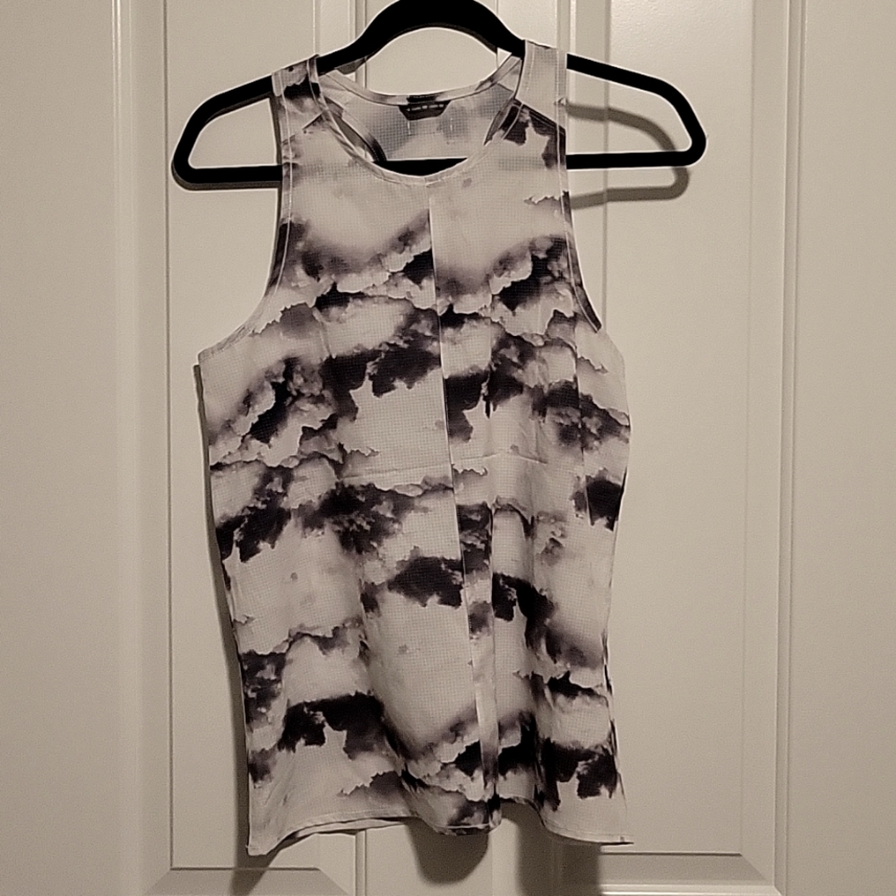 Oiselle Running Tank Top Racerback Cloud Lightweight Workout Women's 8 Medium